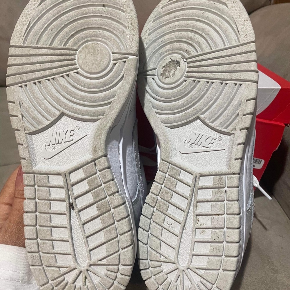 Woman’s low Nike dunk sneakers - Picture 4 of 8